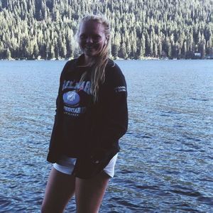 Meet your Posher, Ashley